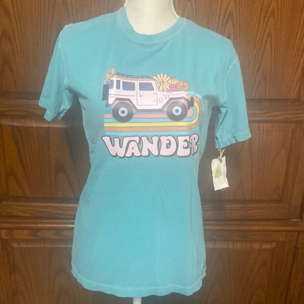 NWT tee size S.